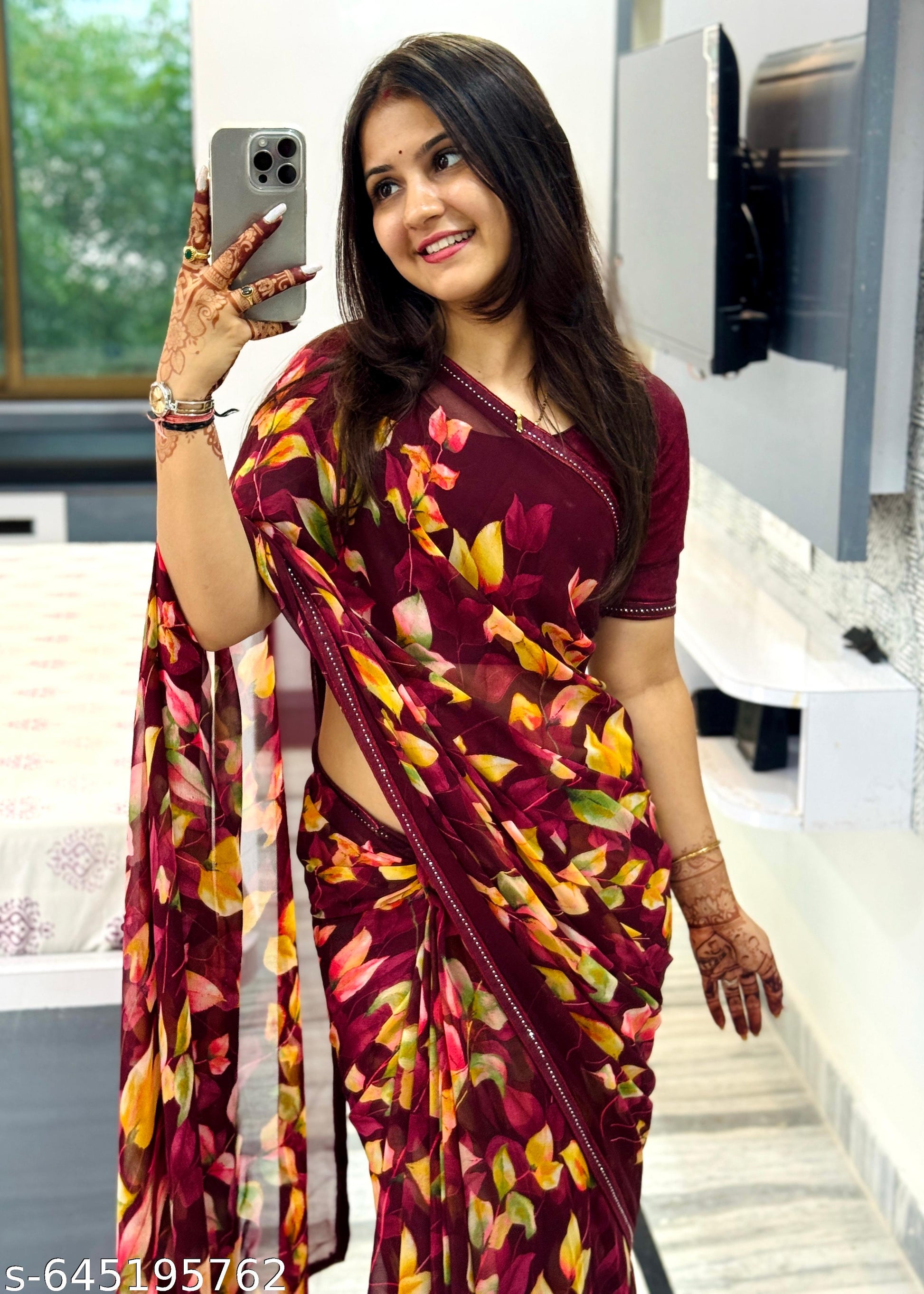Weightless Printed Georgette Daily Wear Saree - Unixkart - View 4
