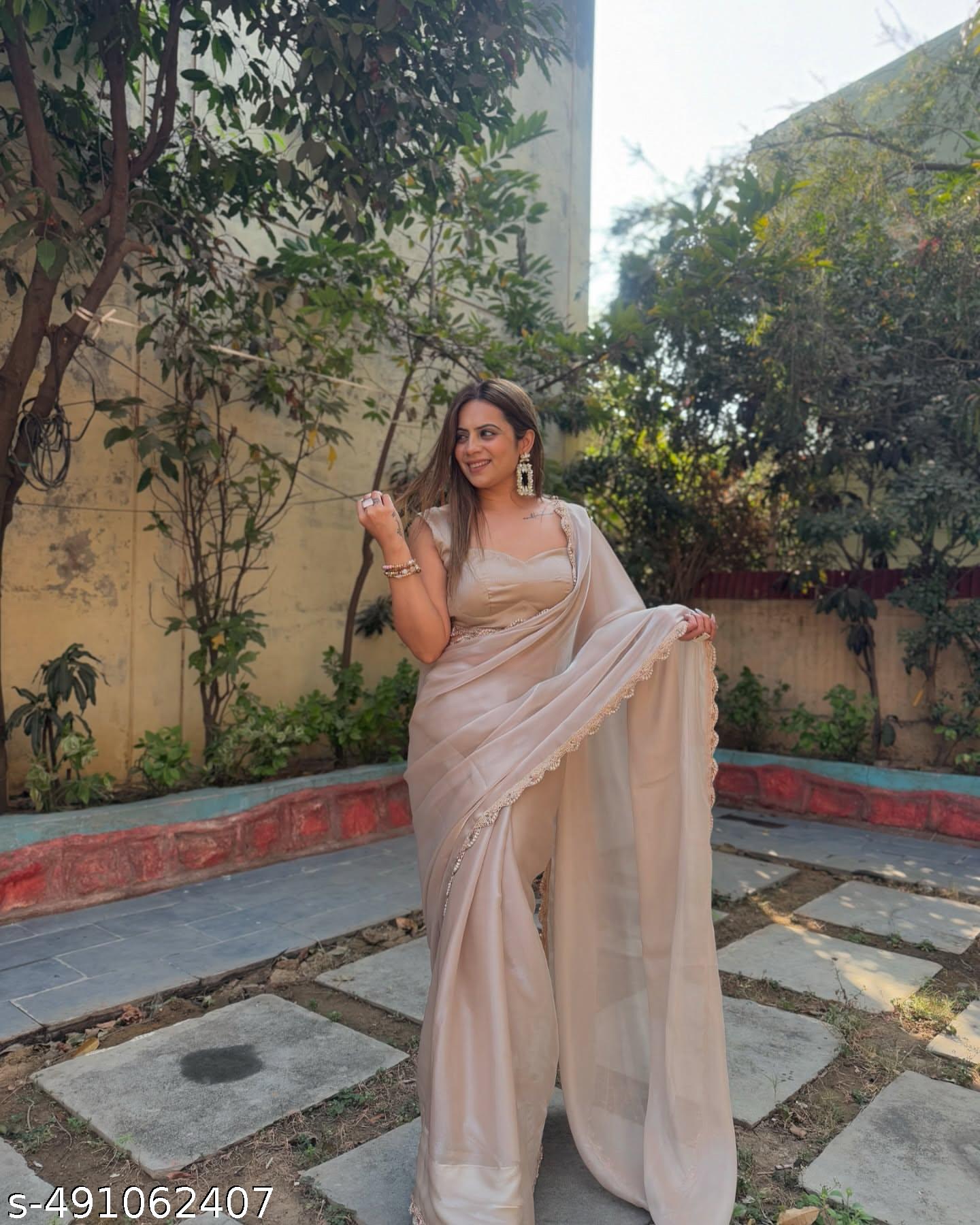 Women's Trending Party Wear, Wedding Wear Two-tone Jimmy chu Bollywood Saree With Fancy Lace Border - Unixkart - View 4