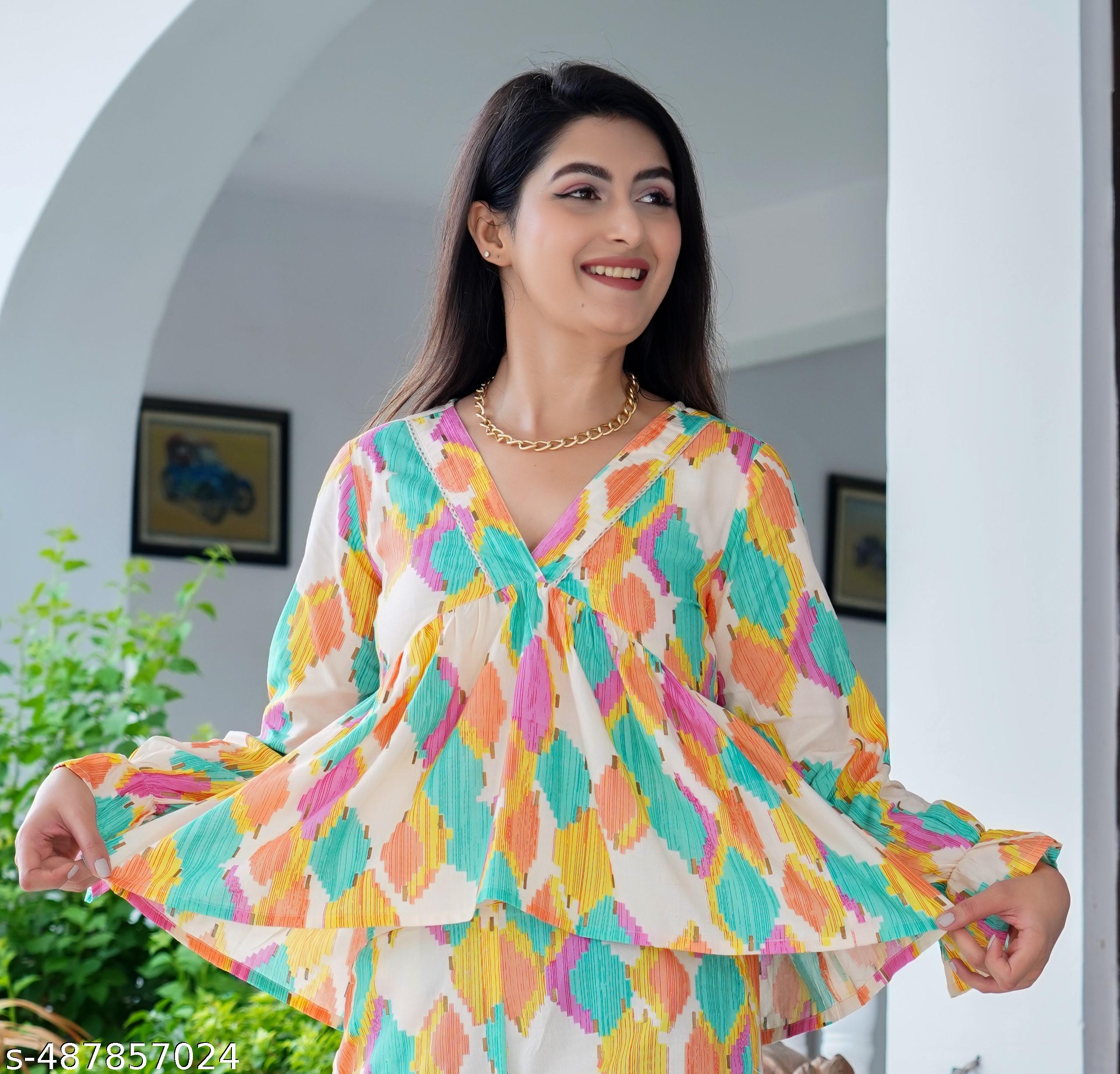 Printed Top And Pajama Night Suit Set For Women - View 4 - Juliate