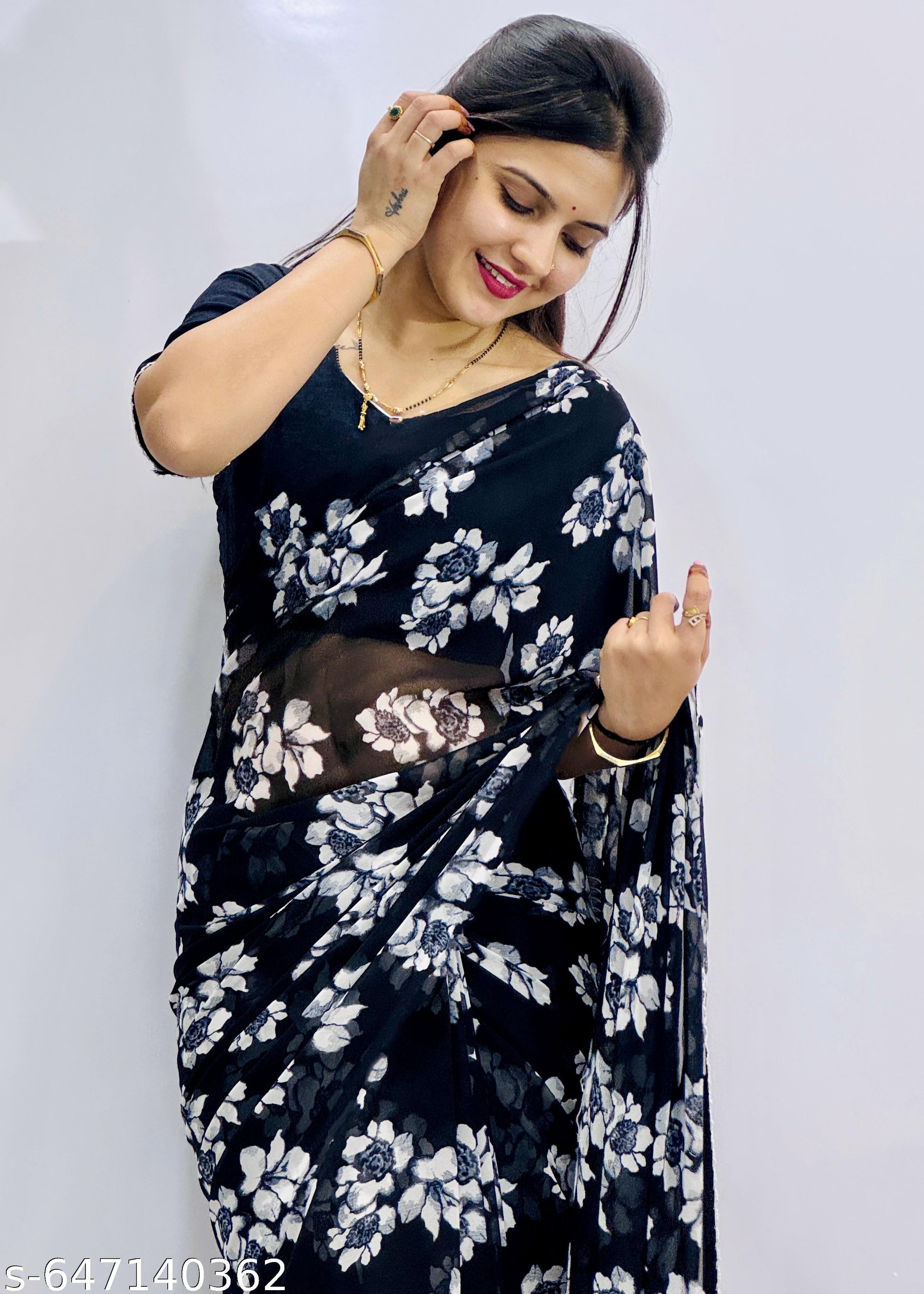Black Weightless Printed Georgette Saree - Unixkart - View 4