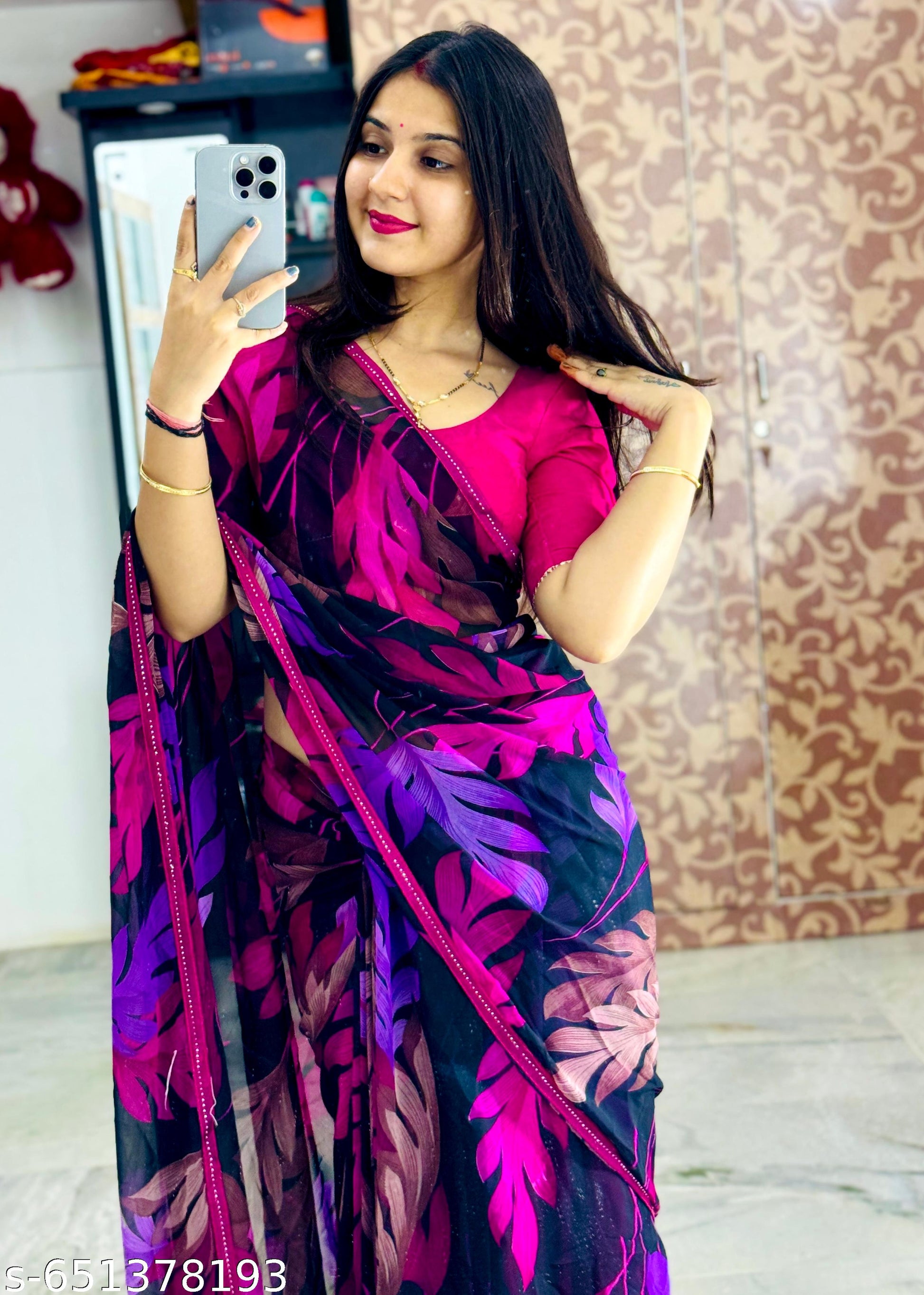Pink Weightless Printed Georgette Party Saree - Unixkart - View 4